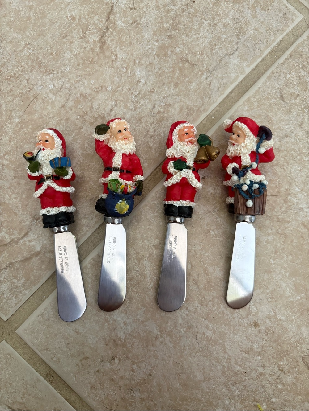 Vintage Santa Christmas cheese spreaders- set of 4